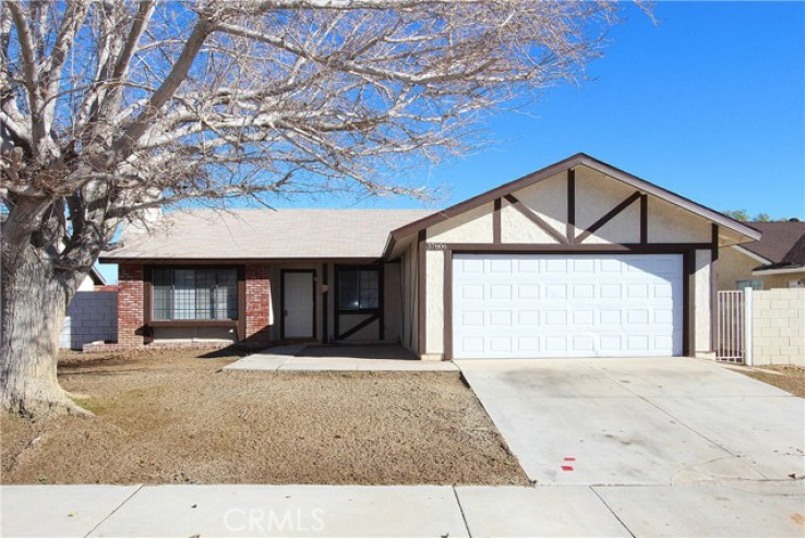 3 Bed Home for Sale in Palmdale, California