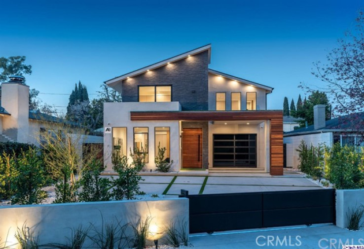 4 Bed Home for Sale in Studio City, California