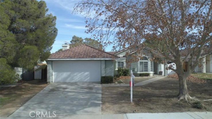 3 Bed Home for Sale in Palmdale, California