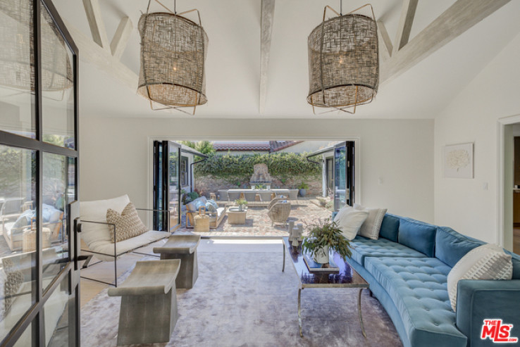 Residential Home in Brentwood