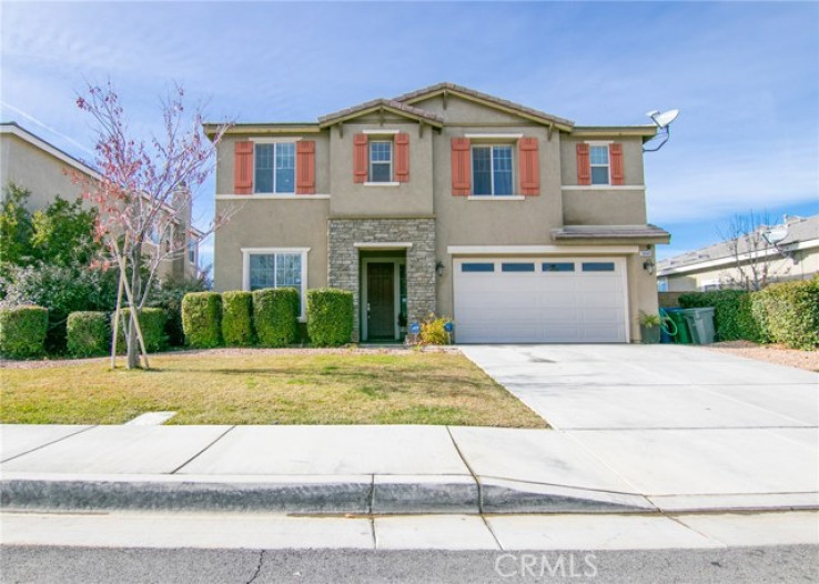 5 Bed Home for Sale in Palmdale, California