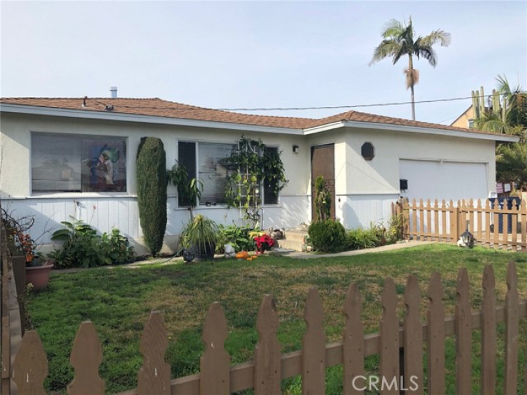 3 Bed Home for Sale in Hawthorne, California