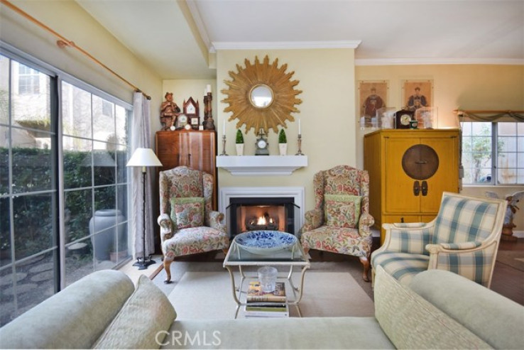 Residential Home in Toluca Lake