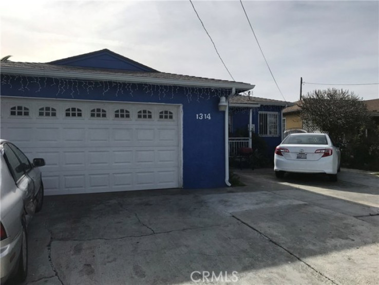 3 Bed Home for Sale in Compton, California