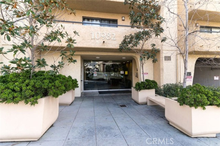 2 Bed Home for Sale in Westwood - Century City, California