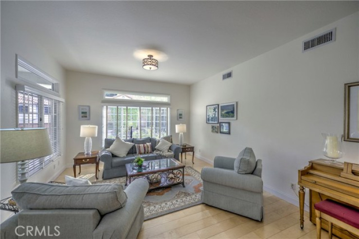 5 Bed Home for Sale in Newhall, California