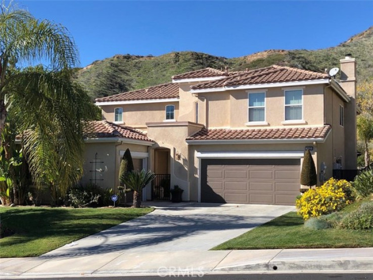 4 Bed Home for Sale in Saugus, California
