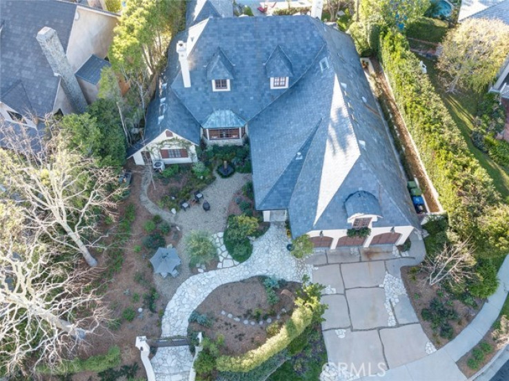 5 Bed Home for Sale in Encino, California