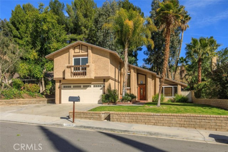 Residential Home in Bouquet Canyon