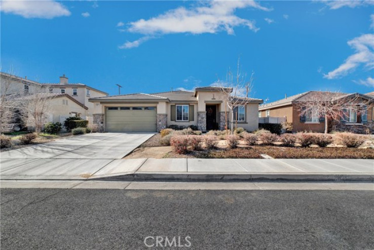 4 Bed Home for Sale in Palmdale, California