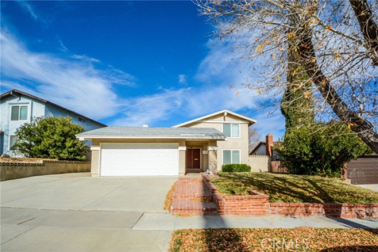 4 Bed Home for Sale in Palmdale, California