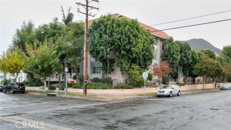 2 Bed Home for Sale in Burbank, California