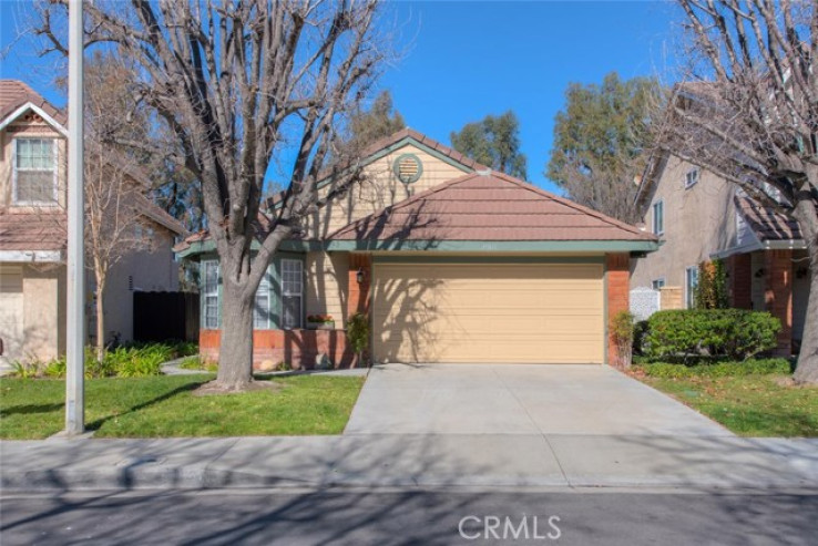 3 Bed Home for Sale in Canyon Country, California