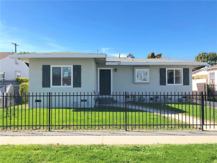 Residential Home in Compton S of Rosecrans, E of Alameda