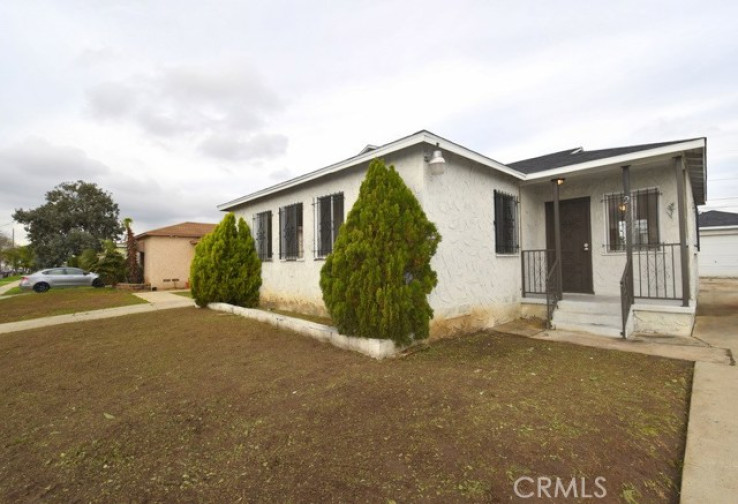 3 Bed Home for Sale in Compton, California
