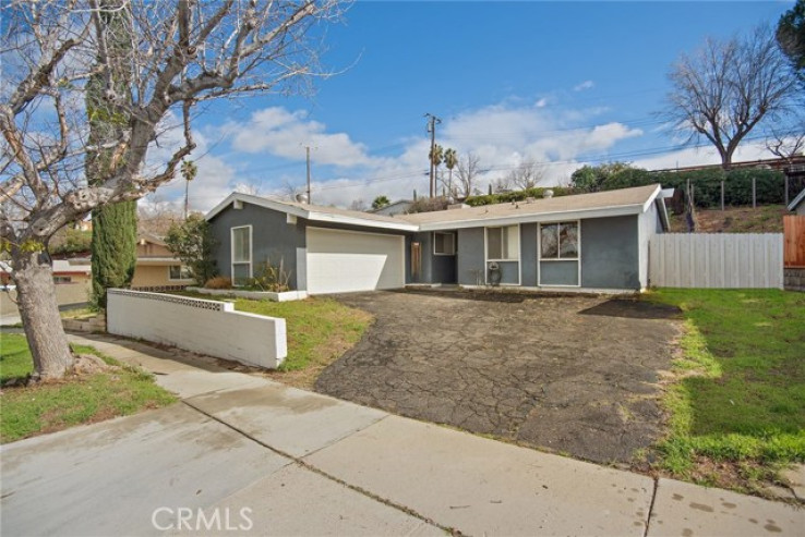 3 Bed Home for Sale in Canyon Country, California