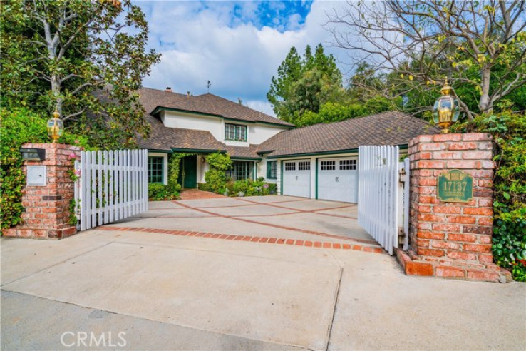 5 Bed Home for Sale in Encino, California