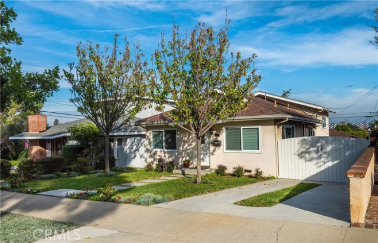 2 Bed Home for Sale in El Segundo, California
