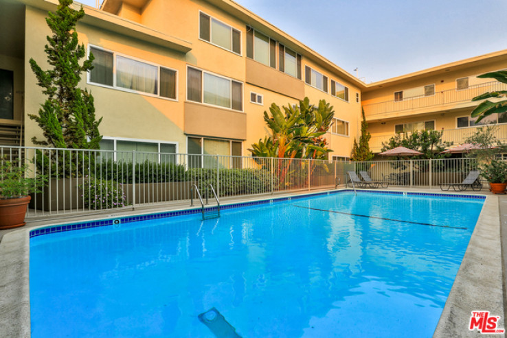 2 Bed Home for Sale in Los Angeles, California