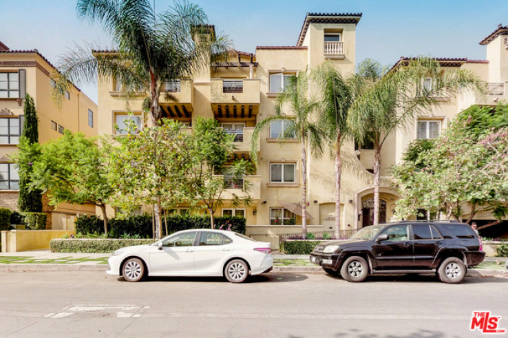 3 Bed Home for Sale in Studio City, California