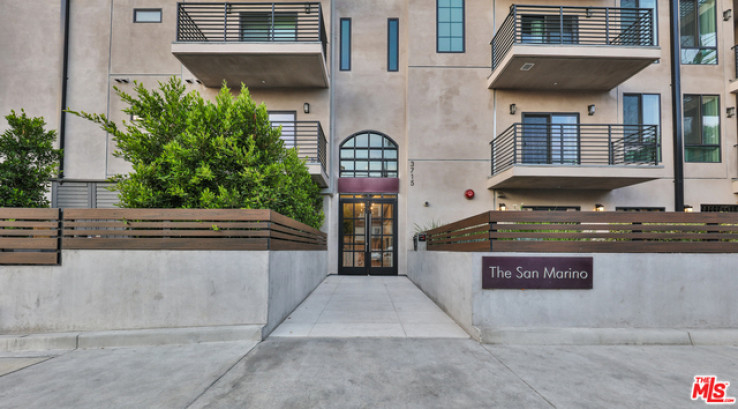 3 Bed Home for Sale in Los Angeles, California