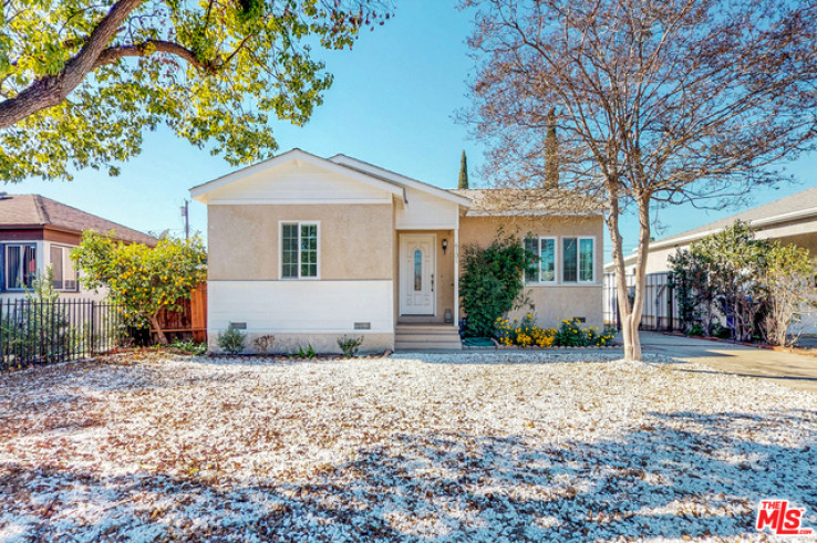 2 Bed Home for Sale in North Hollywood, California