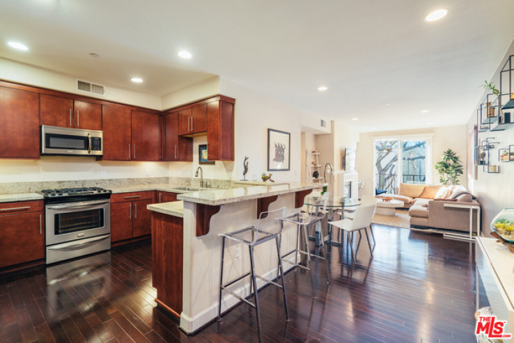 3 Bed Home for Sale in Sherman Oaks, California