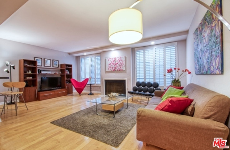 2 Bed Home for Sale in Los Angeles, California