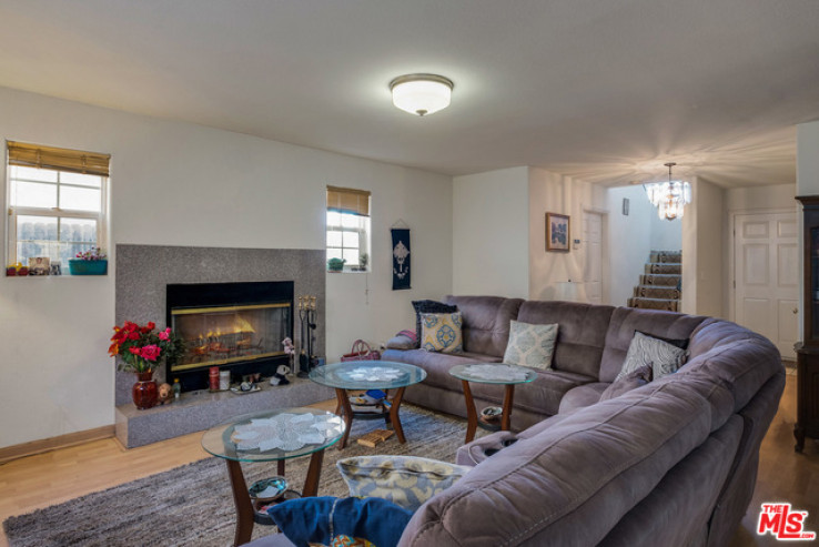 3 Bed Home for Sale in Inglewood, California