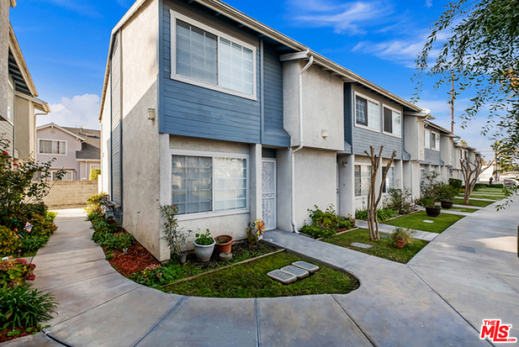 Residential Home in Compton S of Rosecrans, E of Central,W of Ala