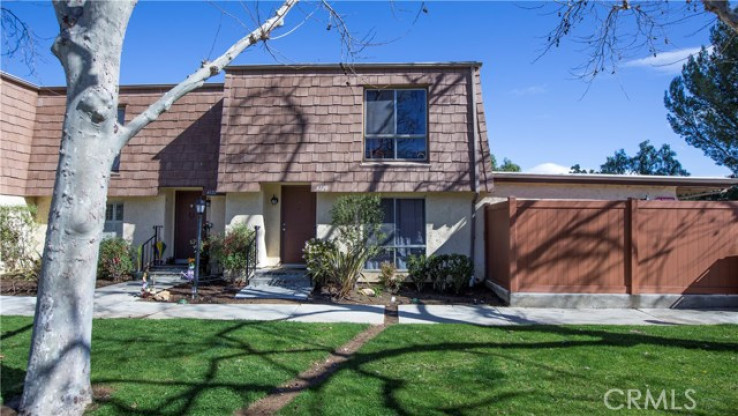 2 Bed Home for Sale in Agoura Hills, California