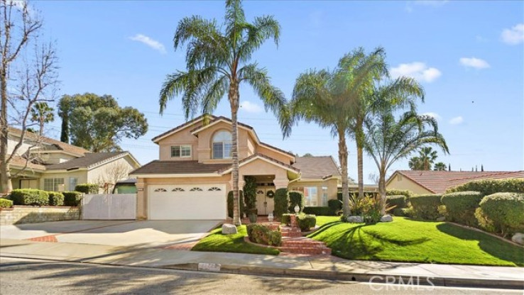 4 Bed Home for Sale in Saugus, California