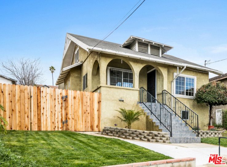 3 Bed Home for Sale in Los Angeles, California