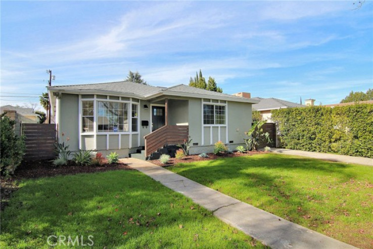 Residential Home in Encino