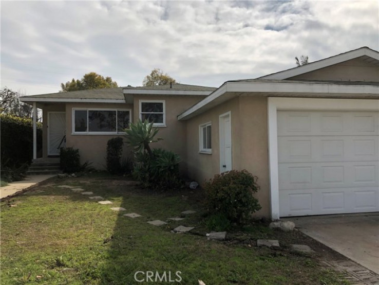 3 Bed Home for Sale in Hawthorne, California