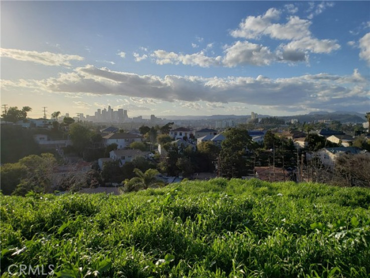 Land in Los Angeles