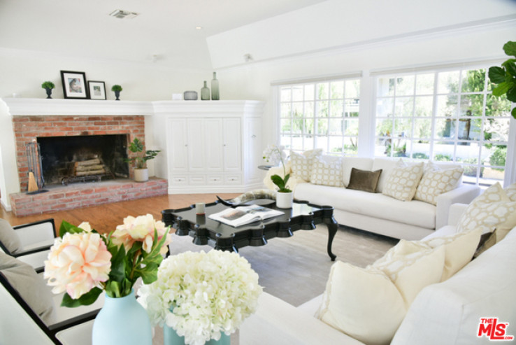 5 Bed Home for Sale in Los Angeles, California