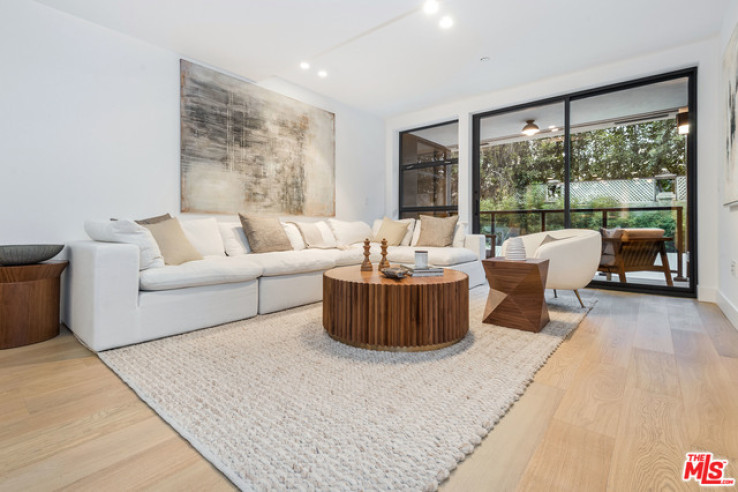 2 Bed Home for Sale in Los Angeles, California
