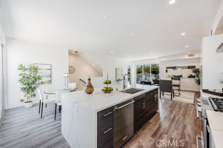 Residential Home in North Hollywood