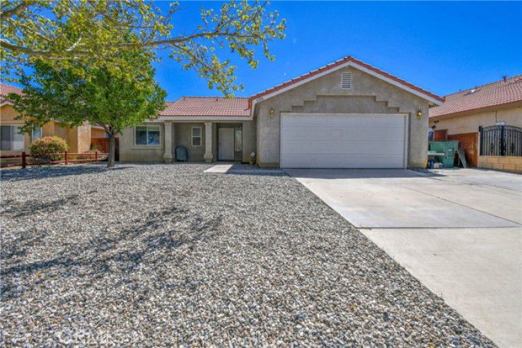 3 Bed Home for Sale in Rosamond, California