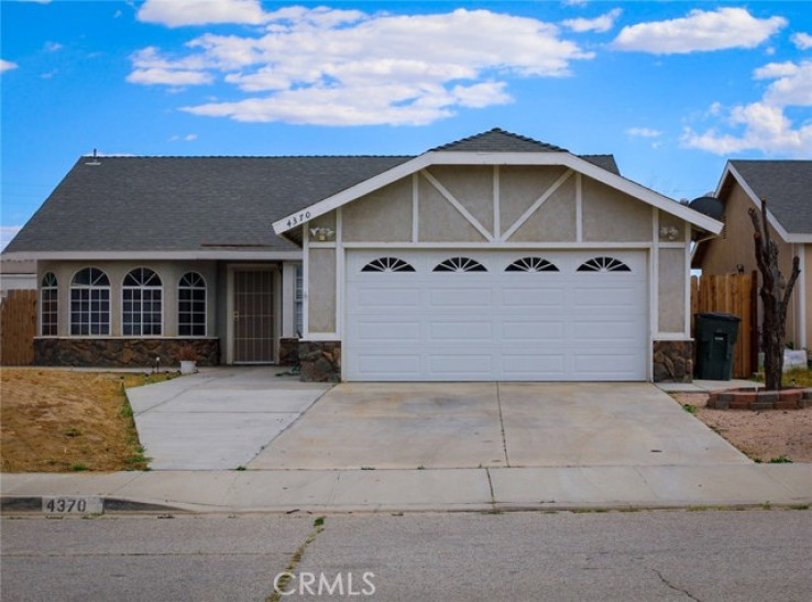 4 Bed Home for Sale in Rosamond, California