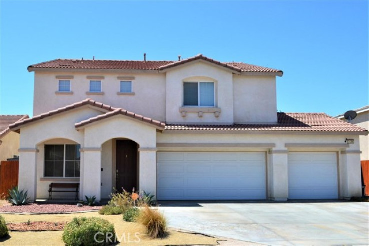 Residential Home in Rosamond
