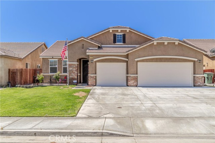 Residential Home in Rosamond