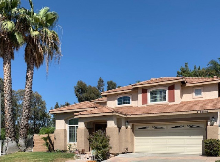 4 Bed Home for Sale in Canyon Country, California