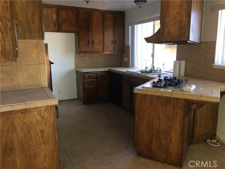 5 Bed Home for Sale in Saugus, California