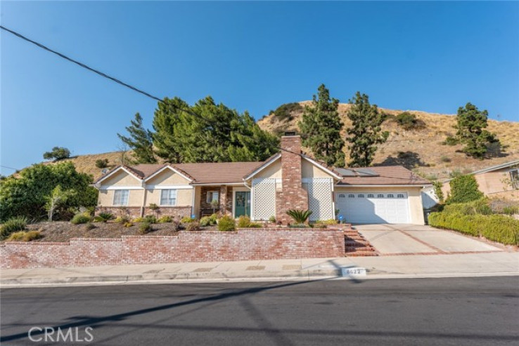 3 Bed Home for Sale in Sun Valley, California