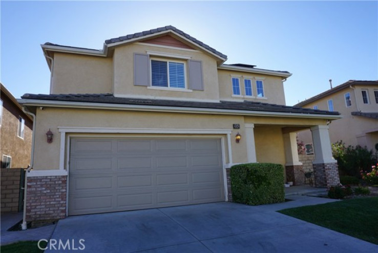 5 Bed Home for Sale in Saugus, California