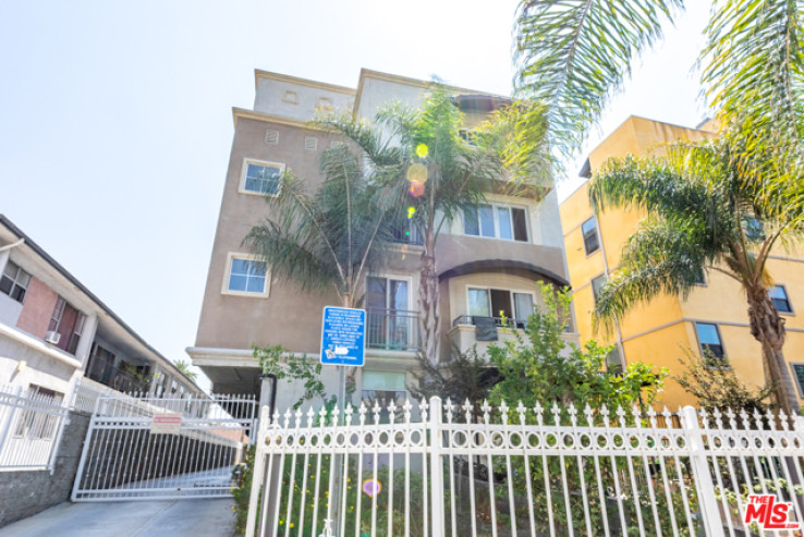 4 Bed Home for Sale in Los Angeles, California