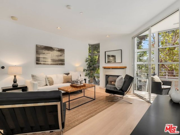 Residential Home in Brentwood