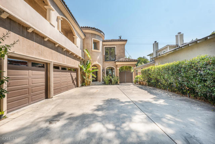 Residential Home in Sherman Oaks